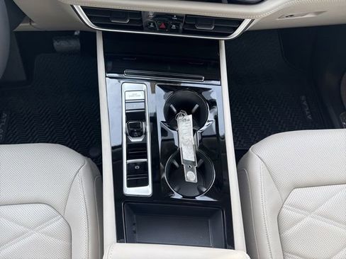 New 2026 Volkswagen Atlas SE image 16