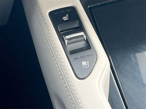 Used 2022 Kia Telluride SX w/ SX Prestige Package image 21