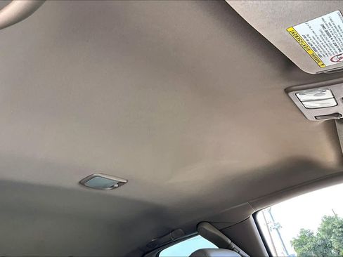 Used 2002 Toyota Tundra Limited image 13