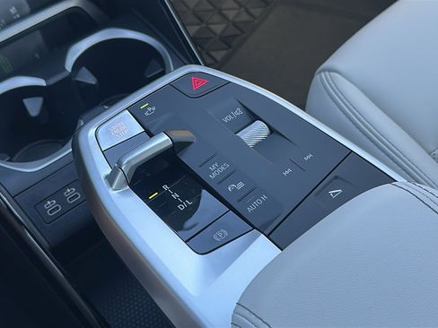 New 2026 BMW X1 xDrive28i w/ Technology Package image 25