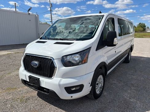 Used 2025 Ford Transit 350 XLT RWD image 7