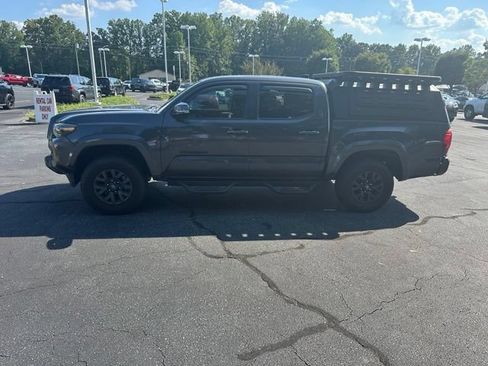 Used 2023 Toyota Tacoma SR5 w/ Technology Package AWD/4WD image 7