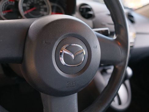 Used 2014 MAZDA MAZDA2 Sport FWD image 37