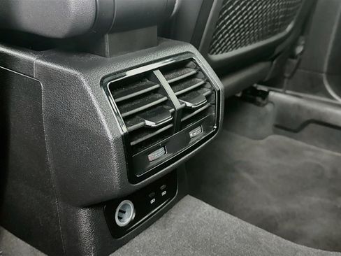 Used 2025 Audi Q3 2.0T Premium AWD/4WD image 28