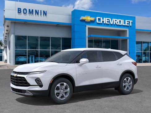 New 2026 Chevrolet Blazer LT FWD image 3