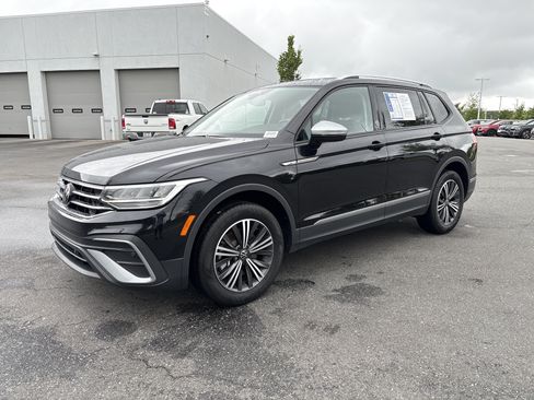 Used 2024 Volkswagen Tiguan Wolfsburg Edition FWD image 5