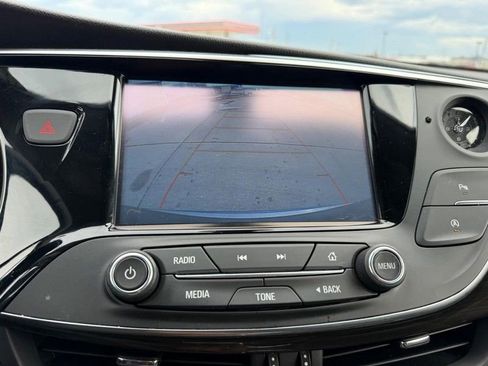 Used 2020 Buick Envision Essence image 22
