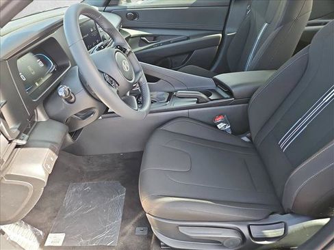 New 2026 Hyundai Elantra Sport FWD image 4