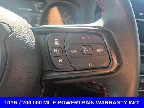 Used 2025 Jeep Wrangler Unlimited Rubicon AWD/4WD image 18