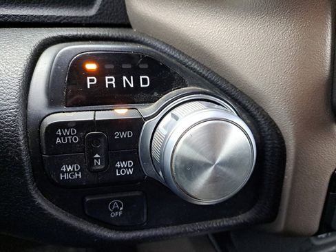 Used 2020 RAM 1500 Laramie image 31