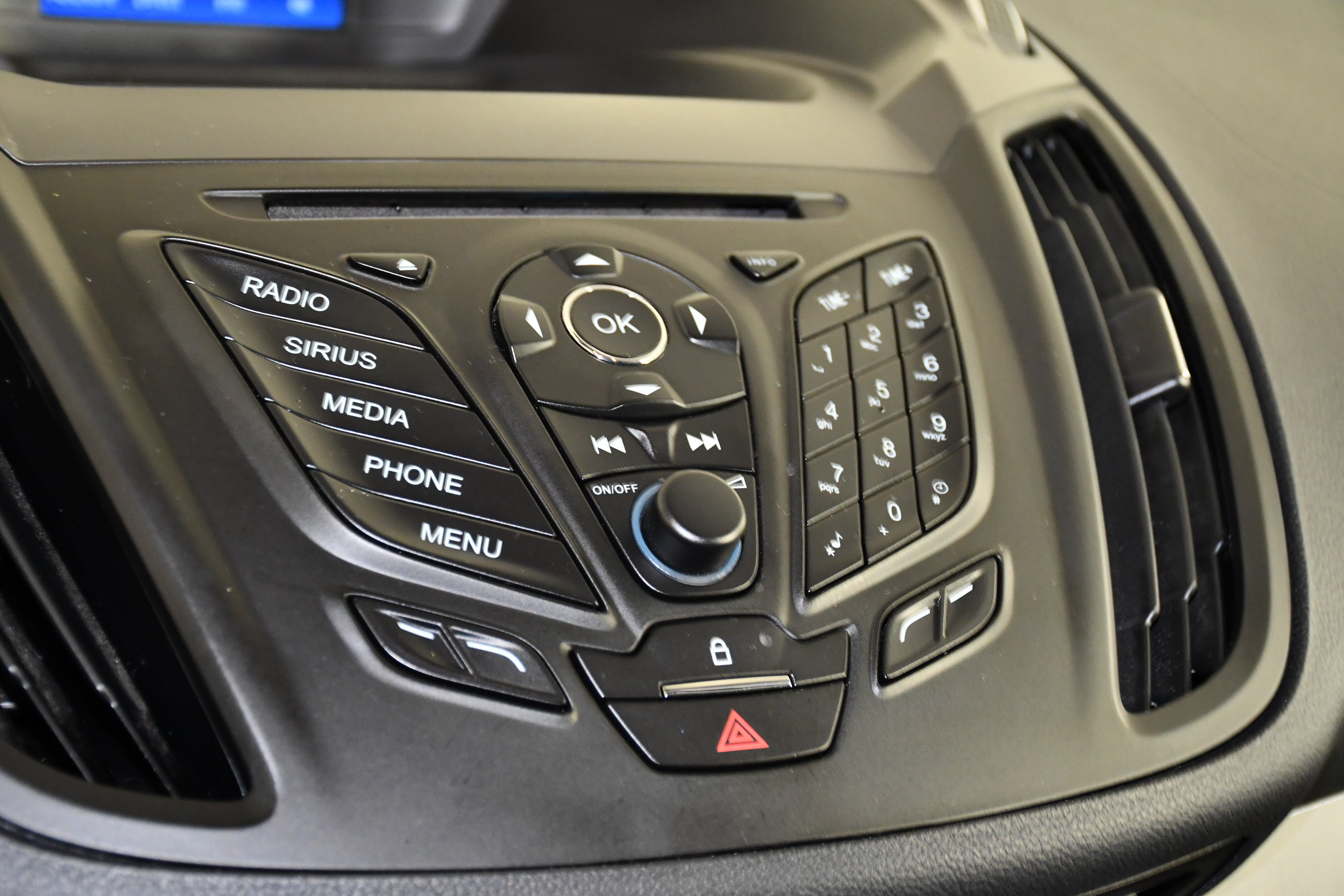Used 2016 Ford Escape SE FWD image 29