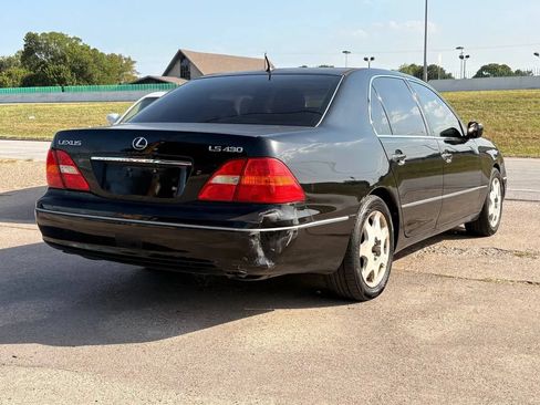 Used 2001 Lexus LS 430 w/ Navigation/Mark Levinson Pkg RWD image 3