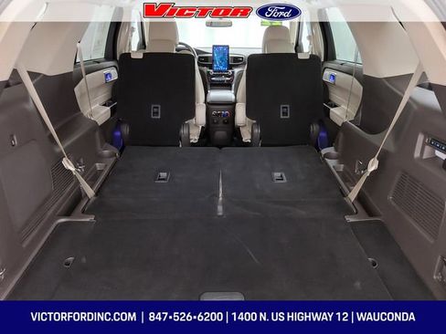 Certified 2022 Ford Explorer Platinum w/ Equipment Group 601A image 16