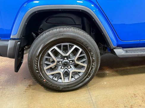 Used 2024 Jeep Wrangler Unlimited Sahara w/ Technology Group AWD/4WD image 89