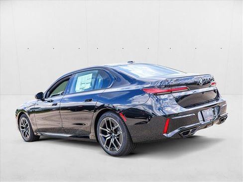 New 2025 BMW 760i xDrive image 7