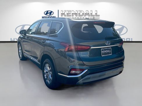 Used 2020 Hyundai Santa Fe SE image 4
