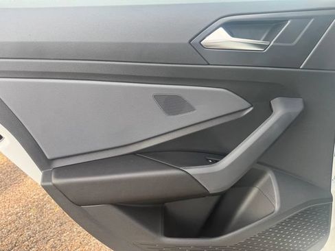 New 2026 Volkswagen Jetta SE FWD image 19