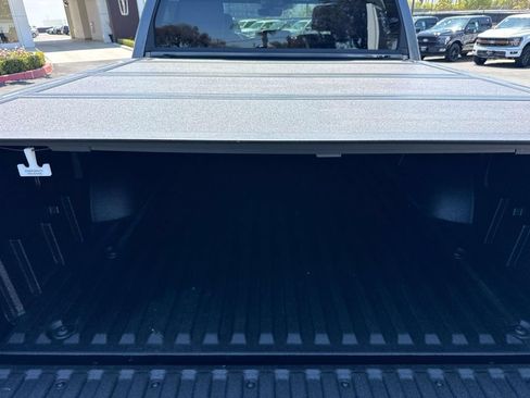 Used 2025 Toyota Tundra Limited AWD/4WD image 11