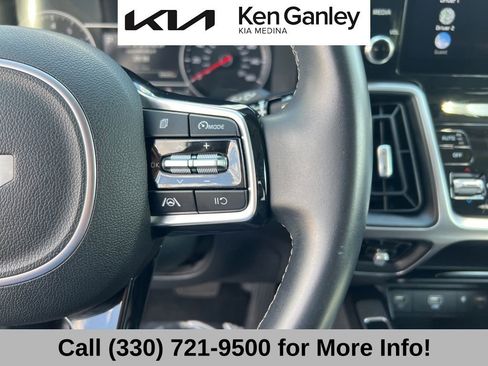 Certified 2023 Kia Sorento S w/ Panoramic Sunroof Package FWD image 32