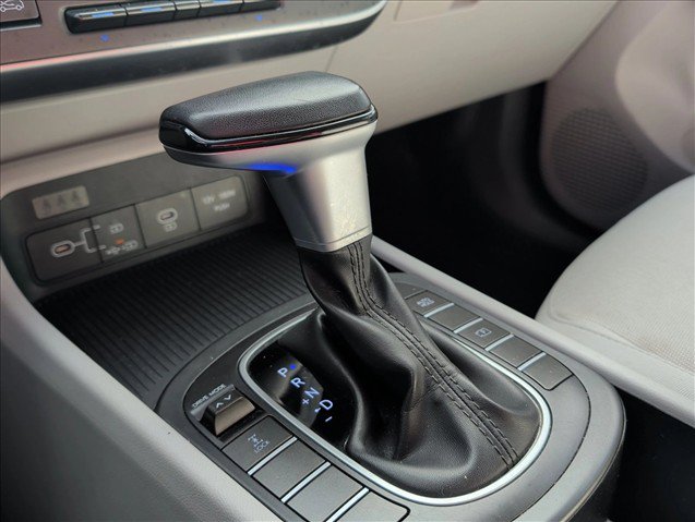 Used 2025 Hyundai Kona SEL AWD/4WD image 15