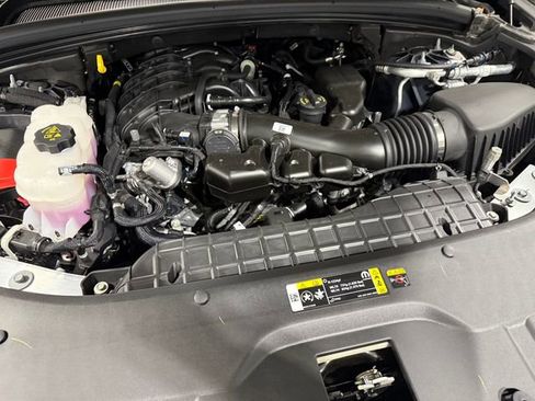 New 2025 Jeep Grand Cherokee Limited w/ Black Appearance Package image 14