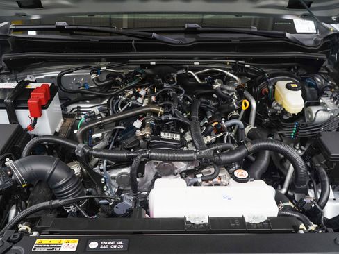 Used 2026 Toyota 4Runner SR5 AWD/4WD image 29