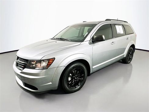 Used 2020 Dodge Journey SE w/ Blacktop Package image 3