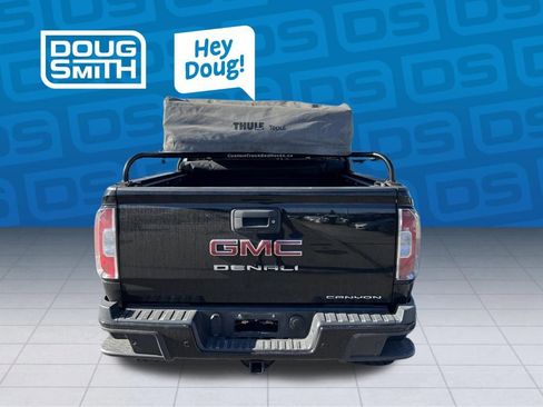 Used 2022 GMC Canyon Denali AWD/4WD image 4