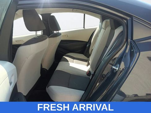 Used 2024 Toyota Corolla LE w/ LE Convenience Package FWD image 32