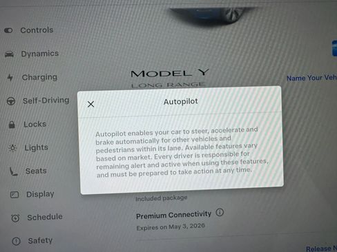 Used 2024 Tesla Model Y Long Range image 17