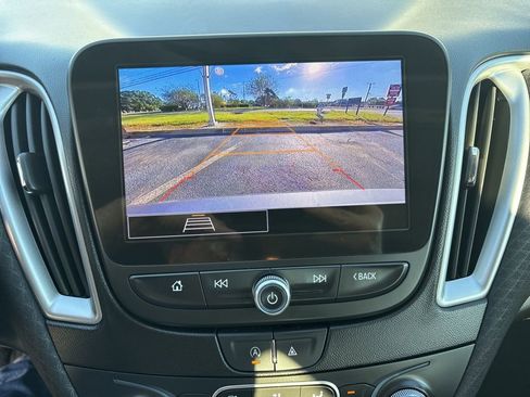 Used 2023 Chevrolet Malibu LT FWD image 20