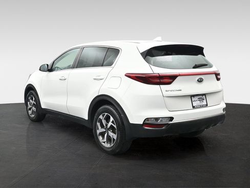 Used 2020 Kia Sportage LX FWD image 2