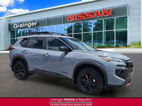 Used 2025 Nissan Rogue SV w/ Rock Creek Premium Package AWD/4WD image 1