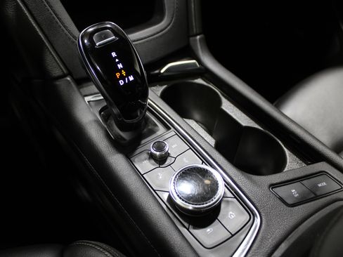 Certified 2024 Cadillac XT5 Luxury image 23