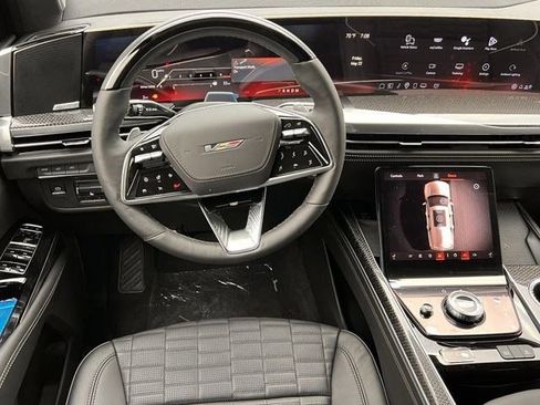New 2026 Cadillac Escalade V AWD/4WD image 10