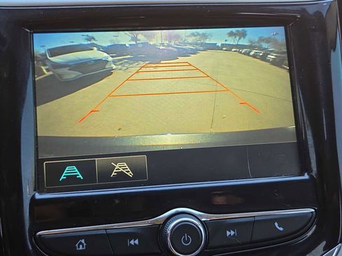 Used 2017 Chevrolet Sonic LT image 29