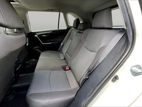 Used 2024 Toyota RAV4 XLE w/ Convenience Package FWD image 20