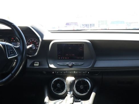 Used 2022 Chevrolet Camaro LT RWD image 30