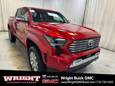 Used 2025 Toyota Tacoma Limited AWD/4WD image 1