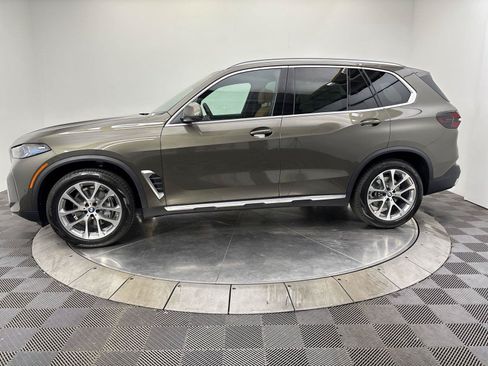 New 2026 BMW X5 xDrive40i w/ Climate Comfort Package AWD/4WD image 16