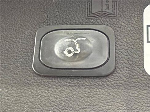 Used 2017 Ford Escape Titanium w/ Equipment Group 301A FWD image 20