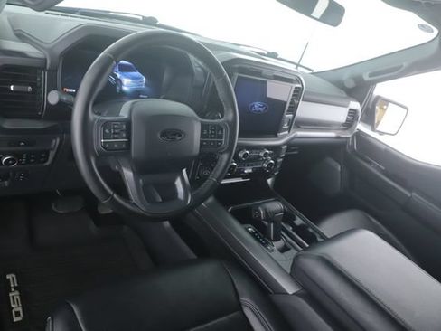 Used 2025 Ford F150 Lariat AWD/4WD image 17