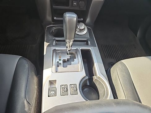 Used 2022 Toyota 4Runner SR5 Premium w/ Moonroof Package AWD/4WD image 18