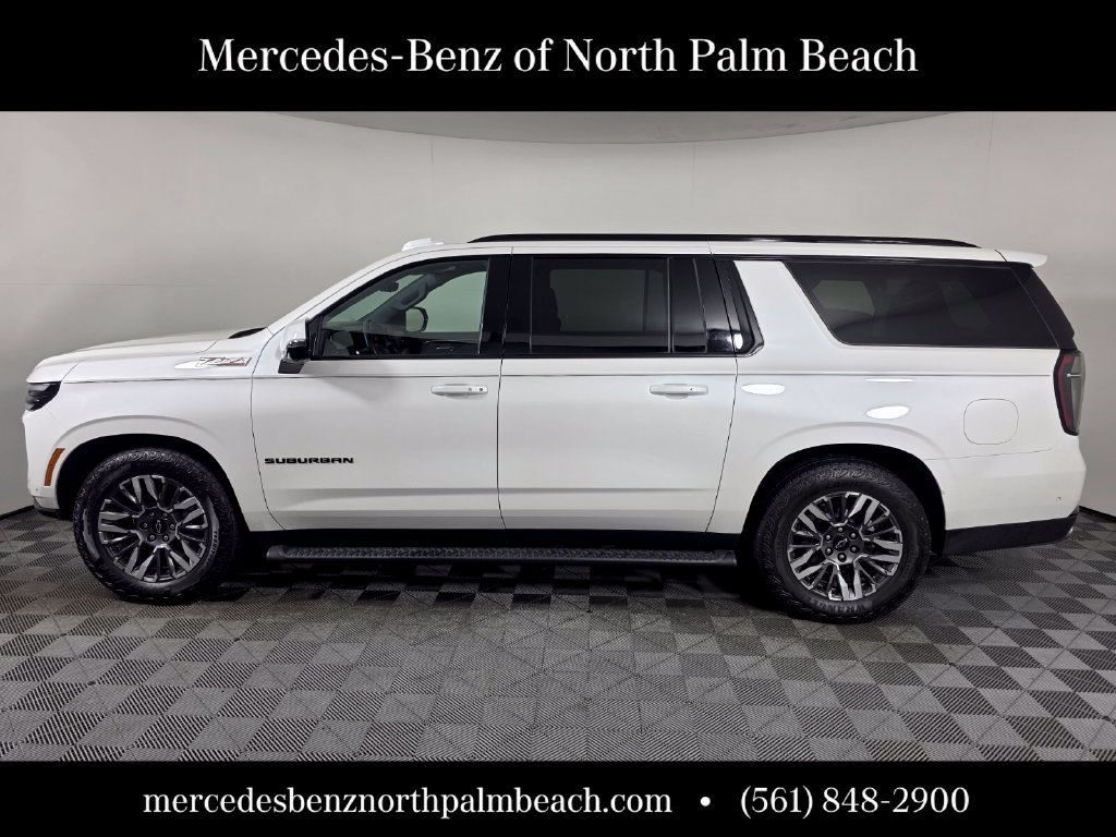Used 2025 Chevrolet Suburban Z71 w/ Z71 Off-Road Package AWD/4WD image 3