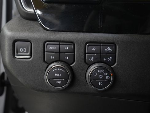 Used 2024 Chevrolet Silverado 1500 LTZ w/ Z71 Off-Road Package AWD/4WD image 25