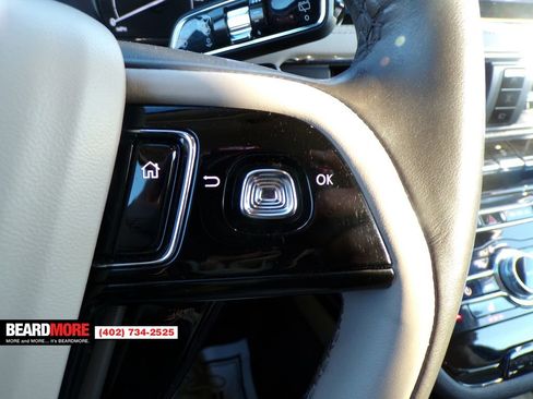 Used 2021 Lincoln Corsair Standard w/ Rear Removable Package Tray image 26