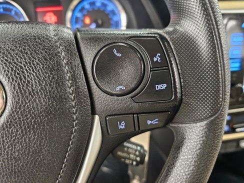 Used 2017 Toyota Corolla LE w/ LE Premium Package image 12