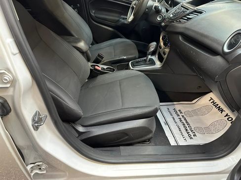 Used 2017 Ford Fiesta SE image 30
