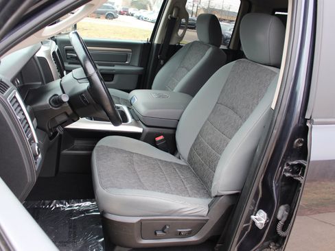 Used 2017 RAM 1500 Big Horn image 15