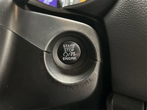 Used 2017 Jeep Renegade Sport w/ Power & Air Group image 10